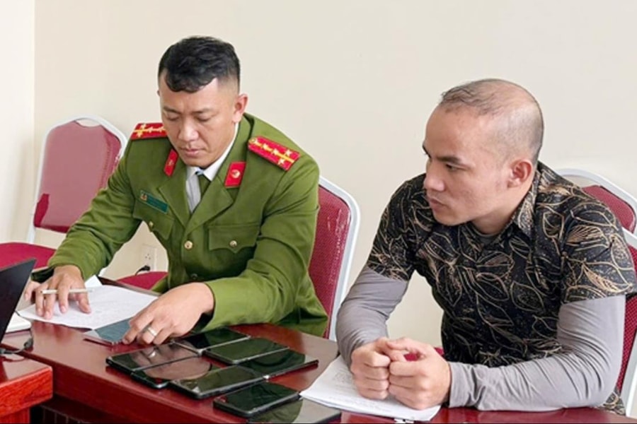 Nam công nhân lấy trộm 11 điện thoại di động của đồng nghiệp tại nơi làm việc