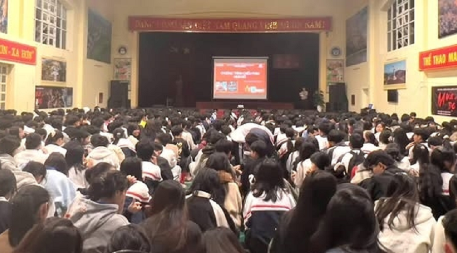 'Mưa đỏ' đánh thức ký ức phim lưu động