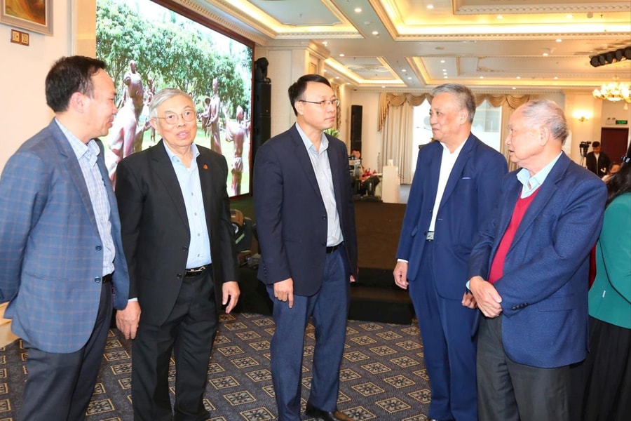 Làm rõ hệ thống văn bản Trạng Trình Nguyễn Bỉnh Khiêm