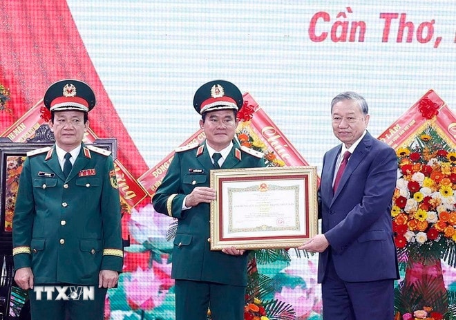 Xây dựng lực lượng vũ trang Quân khu 9 cách mạng, chính quy, tinh nhuệ, hiện đại