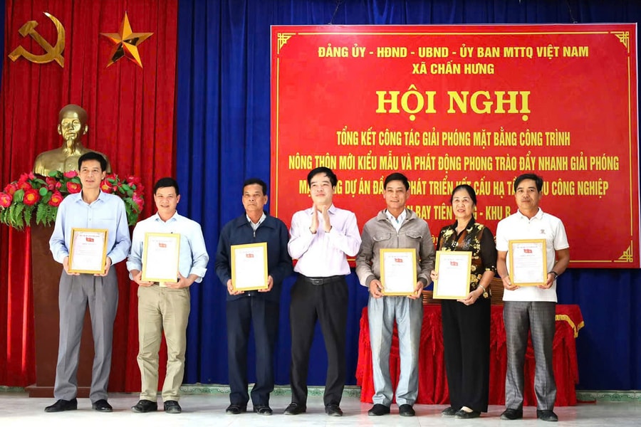 Hơn 2.000 hộ dân xã Chấn Hưng hiến đất để xây dựng nông thôn mới kiểu mẫu