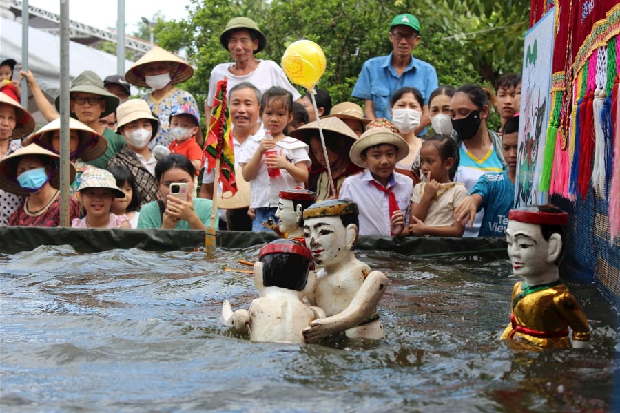 Rối nước Hồng Phong lo 'già hóa' nghệ nhân