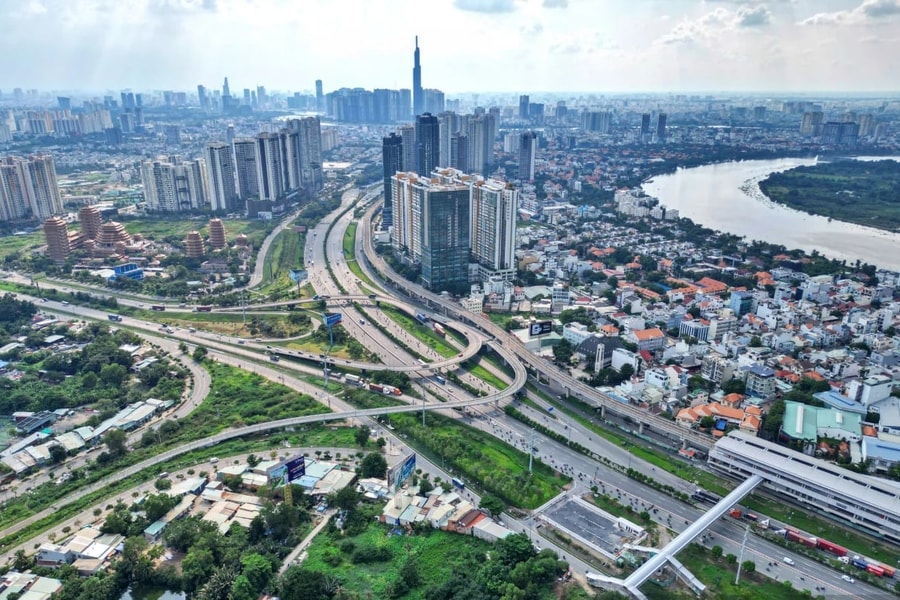 Lãi suất nhích lên cuối năm, liệu thị trường địa ốc có 'đứng hình' như 2022?
