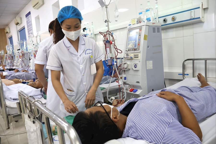 Điểm tựa giảm gánh nặng chi phí cho người bệnh