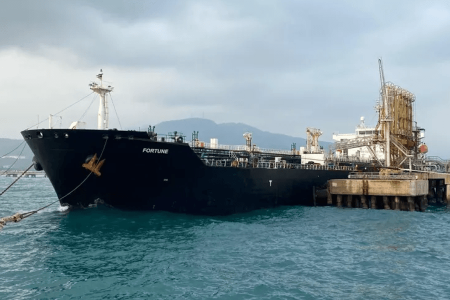 Hơn 30 tàu đối mặt rủi ro sau vụ Mỹ bắt giữ tàu chở dầu ngoài khơi Venezuela