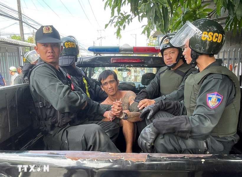 Khống chế đối tượng trốn cai nghiện, chống người thi hành công vụ