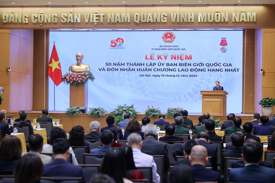 Thực hiện '3 kiên' cho biên giới hòa bình, hợp tác, phát triển