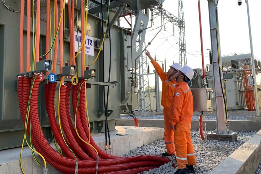 Đóng điện máy biến áp T2 tại trạm biến áp 110kV Nam Sách 2