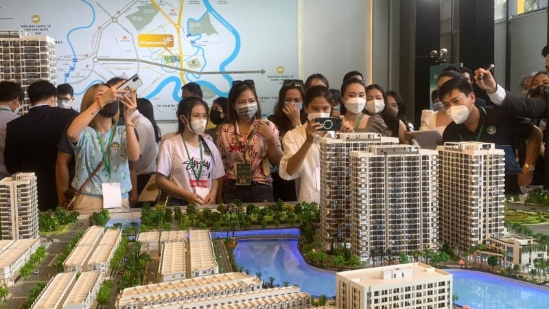 Bộ Xây dựng cảnh báo rủi ro từ 'thỏa thuận' mua nhà khi dự án chưa đủ điều kiện