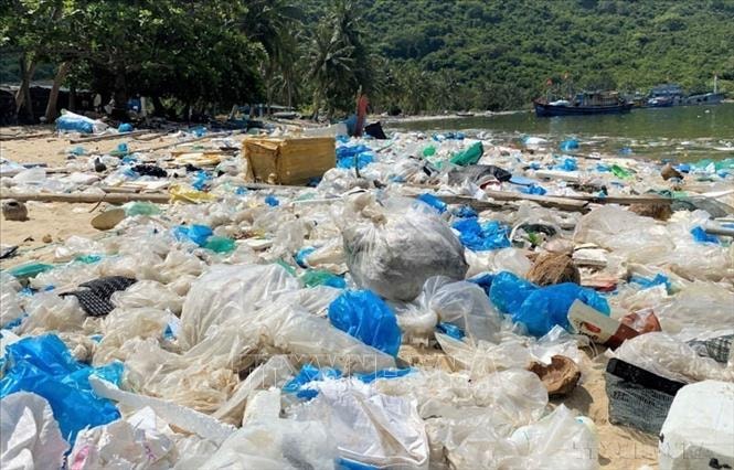Đột phá công nghệ biến rác thải nhựa thành hóa chất giá trị cao