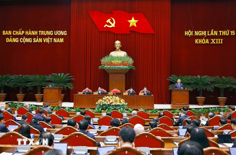 Thông cáo báo chí ngày làm việc thứ nhất Hội nghị Trung ương 15, khóa XIII