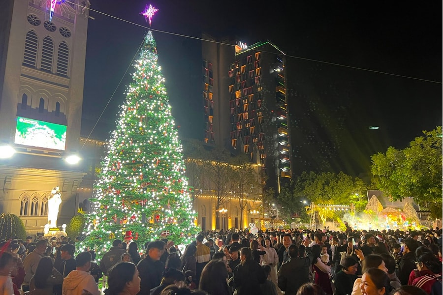 Christmas night in Hai Phong