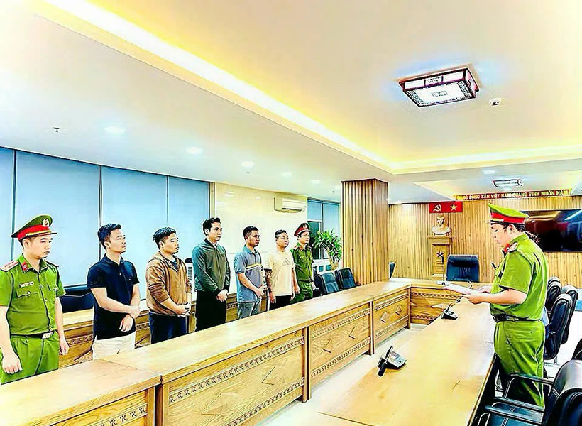 Khởi tố 5 đối tượng 'chạy án' liên quan đến vụ rửa tiền 67.000 tỷ đồng