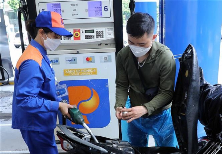 Bộ Tài chính đề xuất đưa thuế nhập khẩu xăng dầu về mức 0%