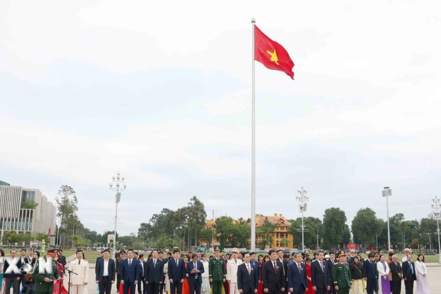 Các điển hình tiêu biểu toàn quốc báo công dâng Bác