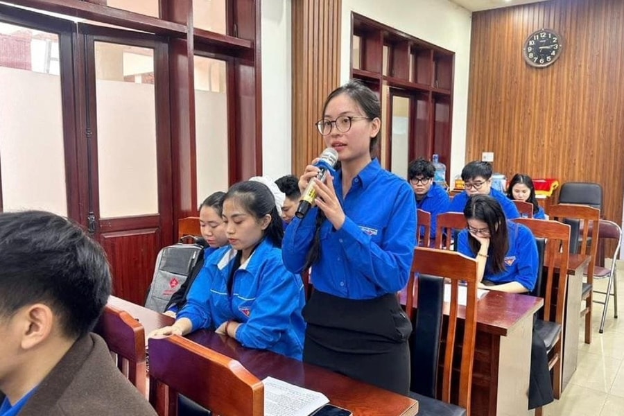 Đối thoại để đồng hành với thanh niên