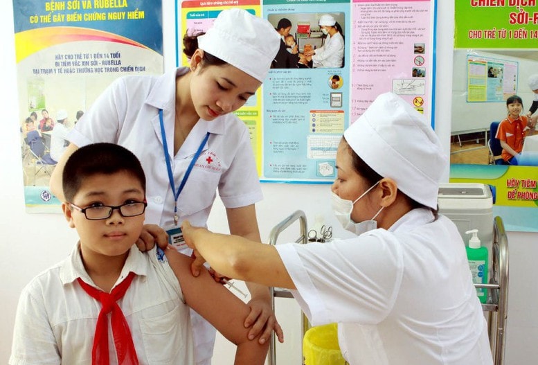 Năm 2026, trẻ em sẽ được tiêm 2 loại vắc xin ‘tiền triệu’ miễn phí