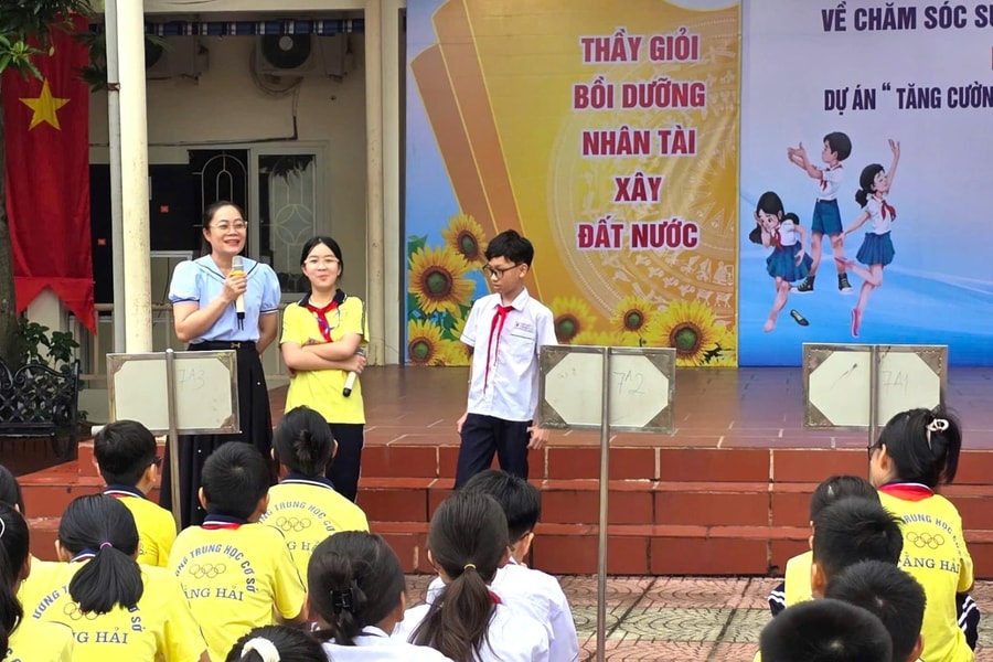 Đồng hành cùng trẻ vị thành niên trong giáo dục giới tính