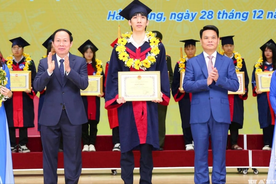 Hải Phòng biểu dương 266 học sinh, sinh viên, huấn luyện viên, vận động viên tiêu biểu
