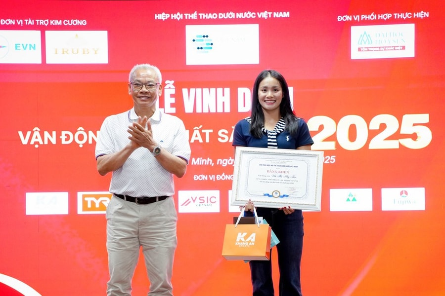 Võ Thị Mỹ Tiên được vinh danh 'Vận động viên Thể thao Dưới nước xuất sắc 2025'