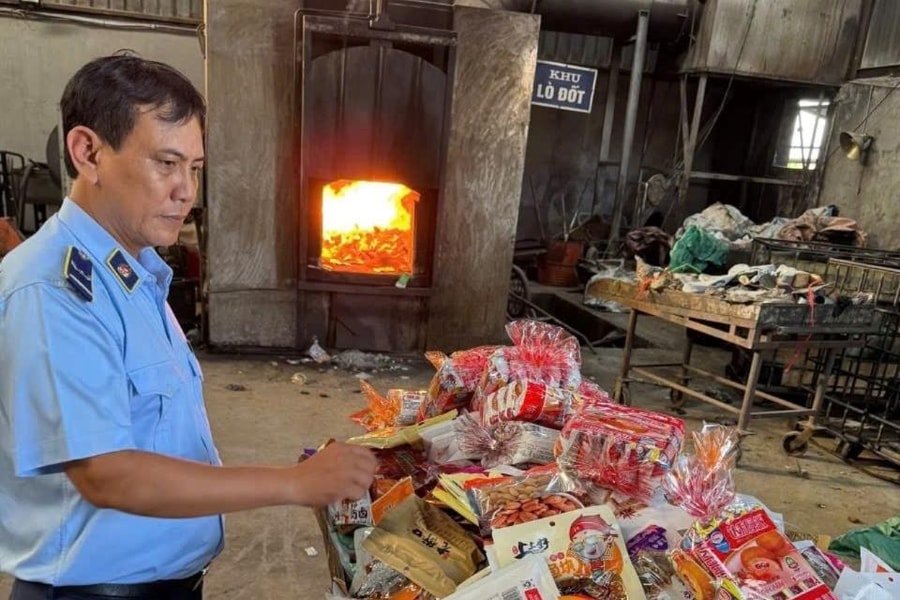 Thận trọng với 'hàng xả' cuối năm