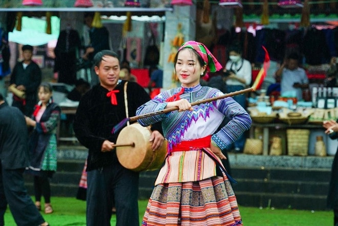 Chợ phiên vùng cao giúp du khách tiếp cận văn hóa truyền thống