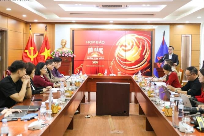Chương trình nghệ thuật với Đảng vẹn toàn niềm tin yêu