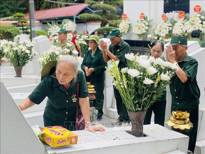 Tăng mức trợ cấp hằng tháng đối với thanh niên xung phong