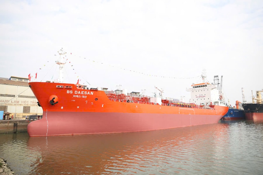 Công ty Đóng tàu Phà Rừng phấn đấu giá trị sản xuất năm 2026 đạt 785 tỷ đồng