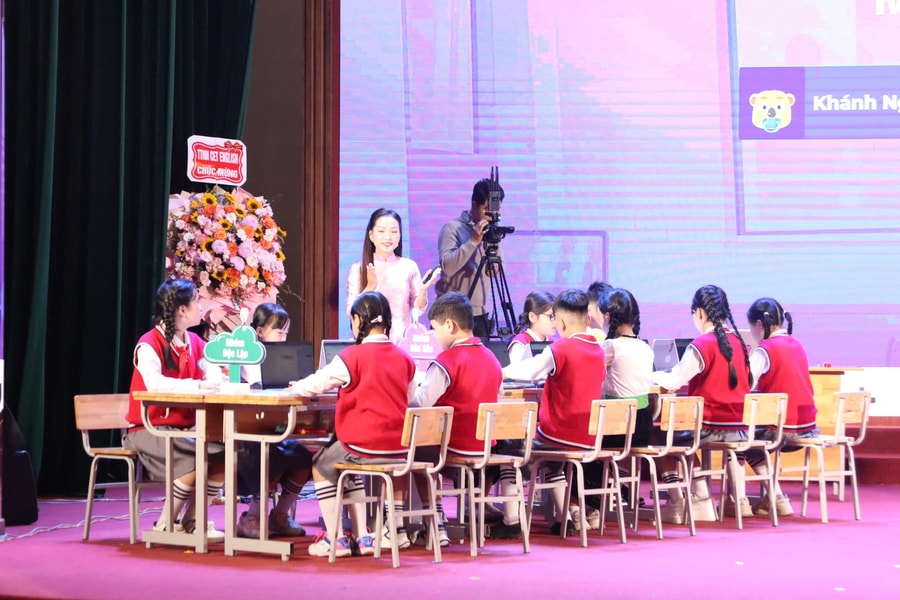 Lan tỏa chuyển đổi số trong dạy học lịch sử và địa lý lớp 5