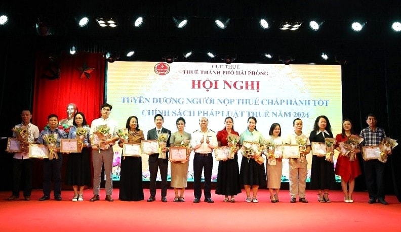 Đột phá thu ngân sách, nội lực kinh tế Hải Phòng ngày càng vững chắc
