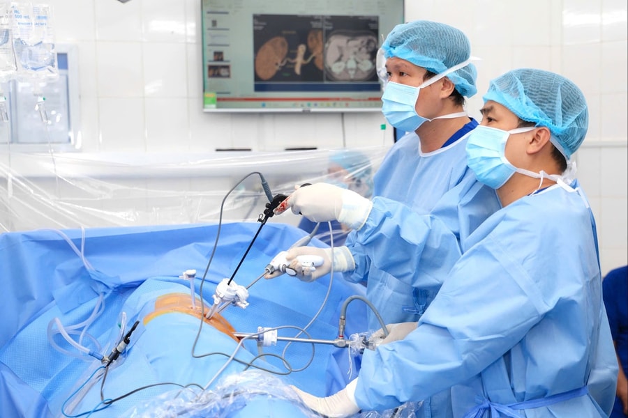 Xây dựng nền y tế hiện đại, chăm lo tốt sức khỏe nhân dân