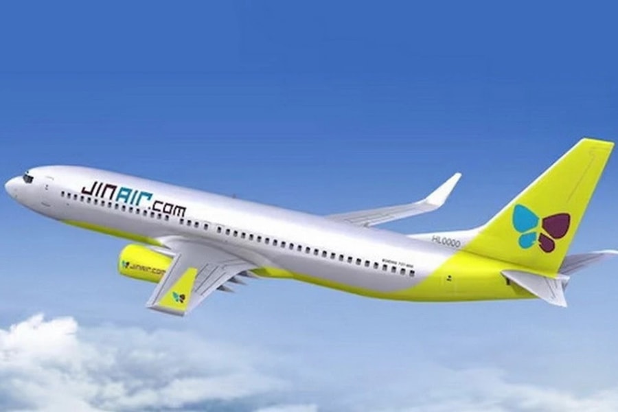 Sơ tán khẩn hơn 120 người do sự cố trên máy bay dân dụng tại Hàn Quốc