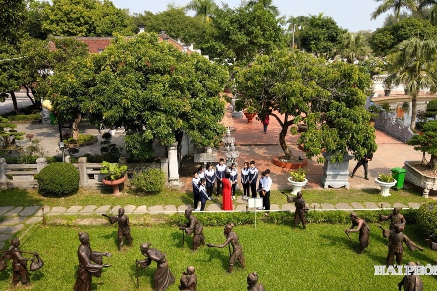 Trạng Trình Nguyễn Bỉnh Khiêm - biểu tượng của trí tuệ, khí tiết và lòng yêu nước dạt dào