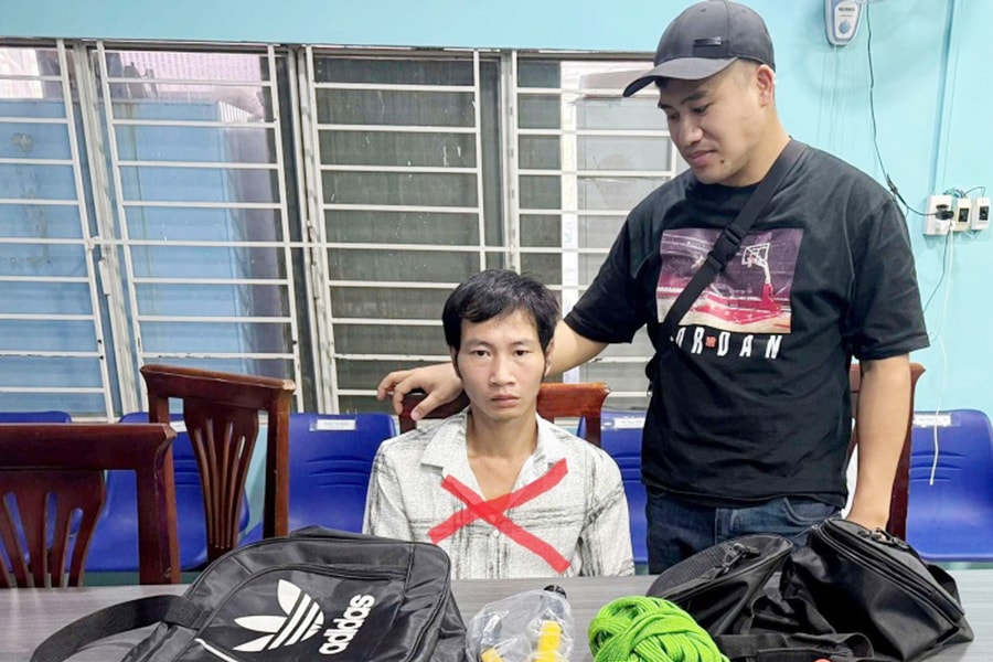 Bắt tạm giam đối tượng đột nhập cửa hàng Thế giới di động, trộm cắp nhiều điện thoại trị giá hơn 300 triệu đồng