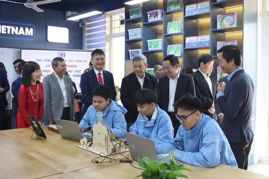 Hải Phòng có thêm 3 phòng thực hành STEM chuẩn quốc tế từ Petrovietnam