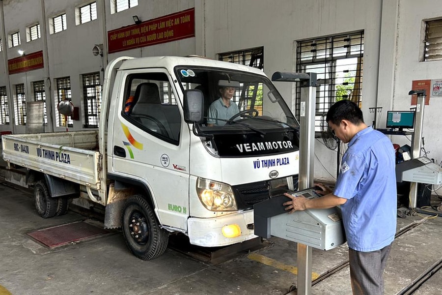Chưa đủ cơ sở áp dụng tăng giá dịch vụ đăng kiểm đối với xe ô tô từ ngày 20/1