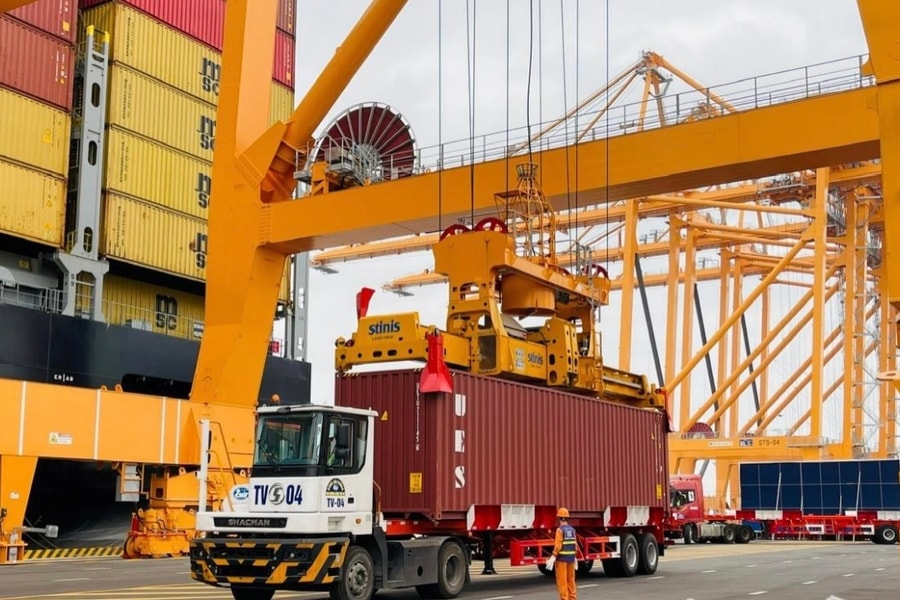 Hai Phong seaport aims to handle 122 million tons of cargo in 2026