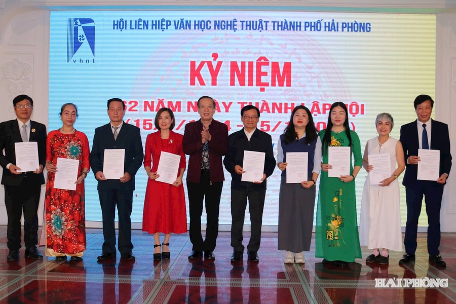 Nâng cao chất lượng sáng tác, quảng bá tác phẩm văn học nghệ thuật