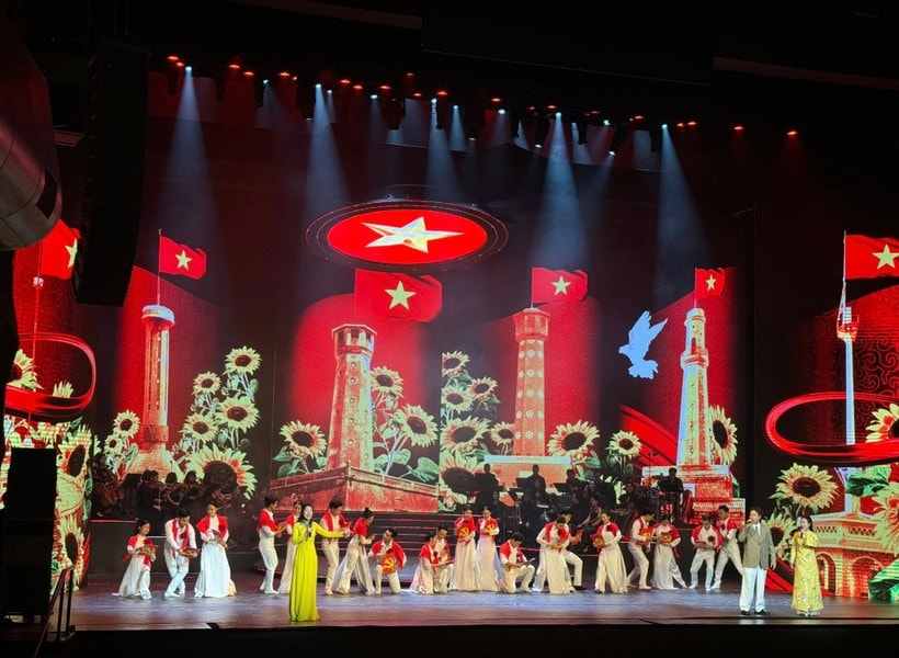 Art programme ‘Forever Faith in the Party’