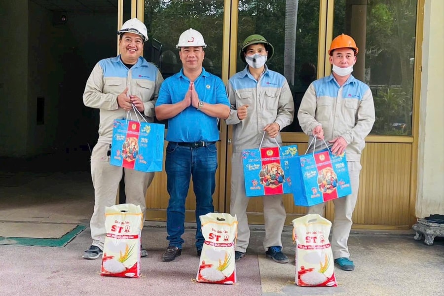 'Tết sum vầy' - niềm vui cuối năm của người lao động