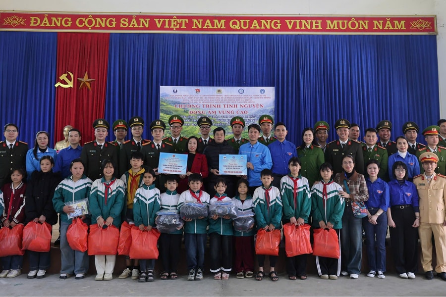 Tuổi trẻ Hải Phòng hoạt động tình nguyện tại tỉnh Lào Cai