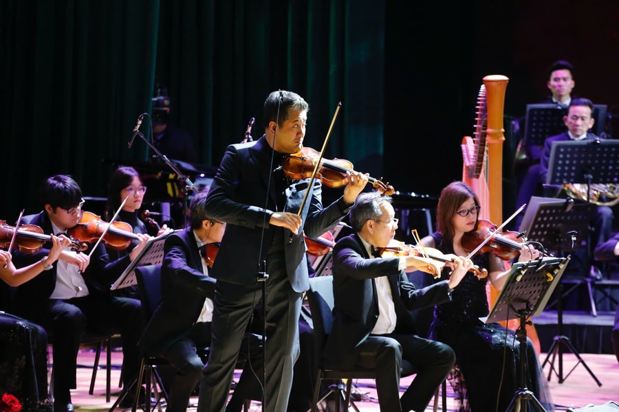Nghe 'Four Seasons - Spring' qua tiếng violin của nghệ sĩ Bùi Công Duy tại Hải Phòng