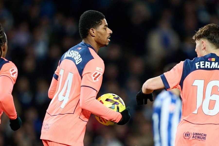 Barcelona thua Real Sociedad, cách biệt ngôi đầu La Liga chỉ còn 1 điểm