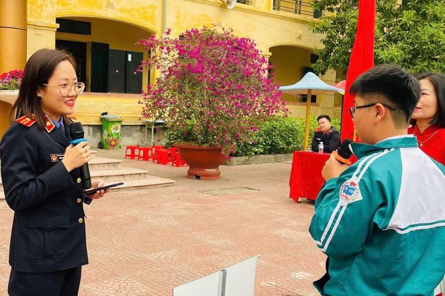 Viện Kiểm sát nhân dân đưa pháp luật vào trường học
