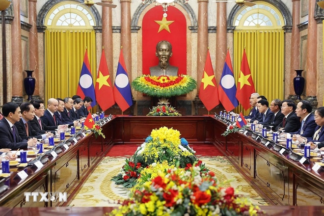 Quan hệ Việt Nam - Lào tiếp tục phát triển toàn diện
