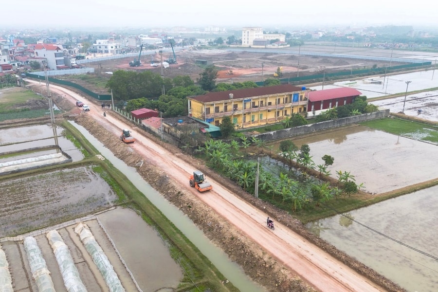 Accelerating completion of Ve market road (Ninh Giang)