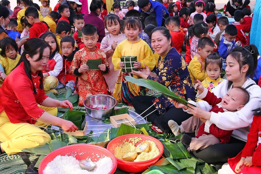 Nuôi dưỡng tình yêu Tết cổ truyền