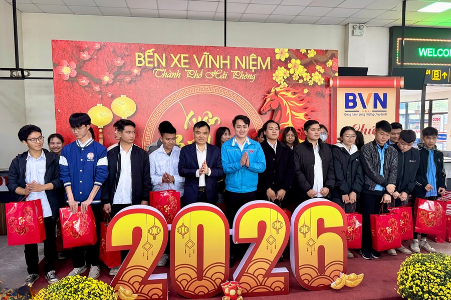 Thành đoàn Hải Phòng hỗ trợ 538 suất quà Tết, vé xe cho sinh viên
