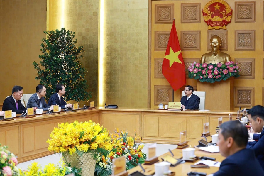 Thủ tướng Phạm Minh Chính tiếp Đại sứ Trung Quốc tại Việt Nam Hà Vĩ